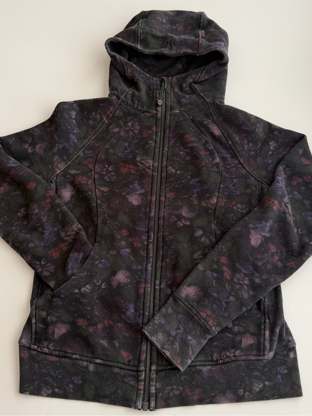 Lululemon Scuba Hoodie Women’s 12 Black Floral Fleece Full Zip Sweatshirt Jacket